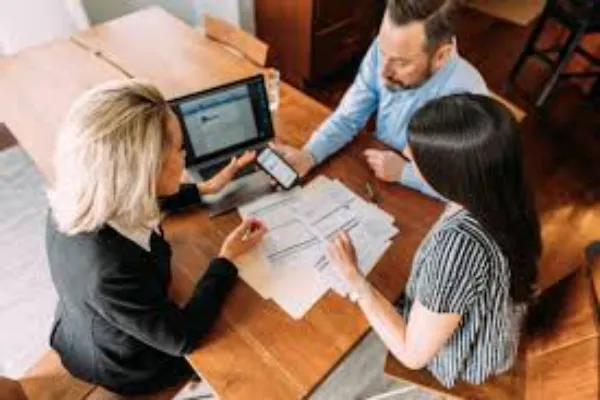 How A Financial Advisor Helps You Plan For Retirement And Beyond