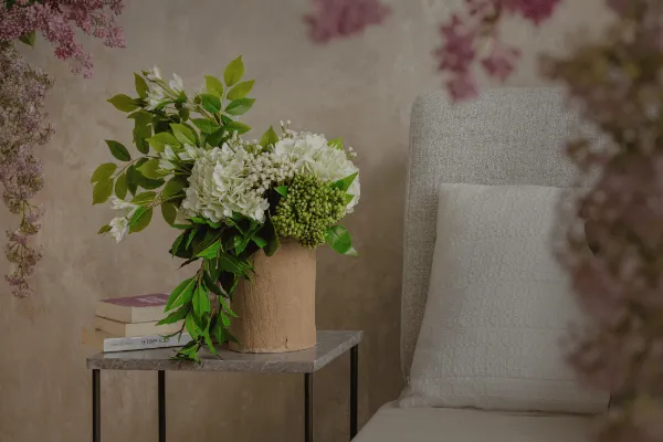 Flower Interior Trends of 2025: How to Incorporate Flowers into Your Home Décor