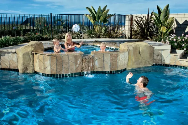 Deep-end vs. Play Pool Layouts. Which Suits Your Lifestyle?